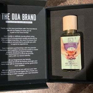 Dua brand Sweetie Miss Congeniality 30ml (1oz) bottle.